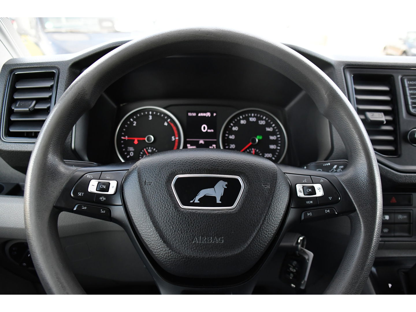 MAN TGE 2.0 L3H3 PB Edition Camera, Cruise, Carplay, LED, Clima, Stoelverwarming, Trekhaak, 140pk, Sensoren, Leder, Uniek!