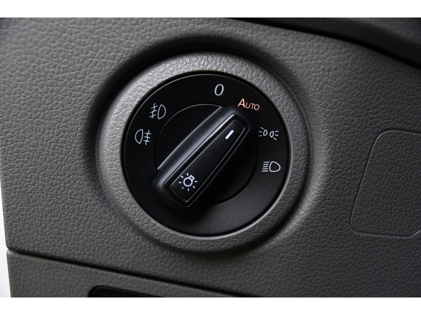 MAN TGE 2.0 L3H3 PB Edition Camera, Cruise, Carplay, LED, Clima, Stoelverwarming, Trekhaak, 140pk, Sensoren, Leder, Uniek!