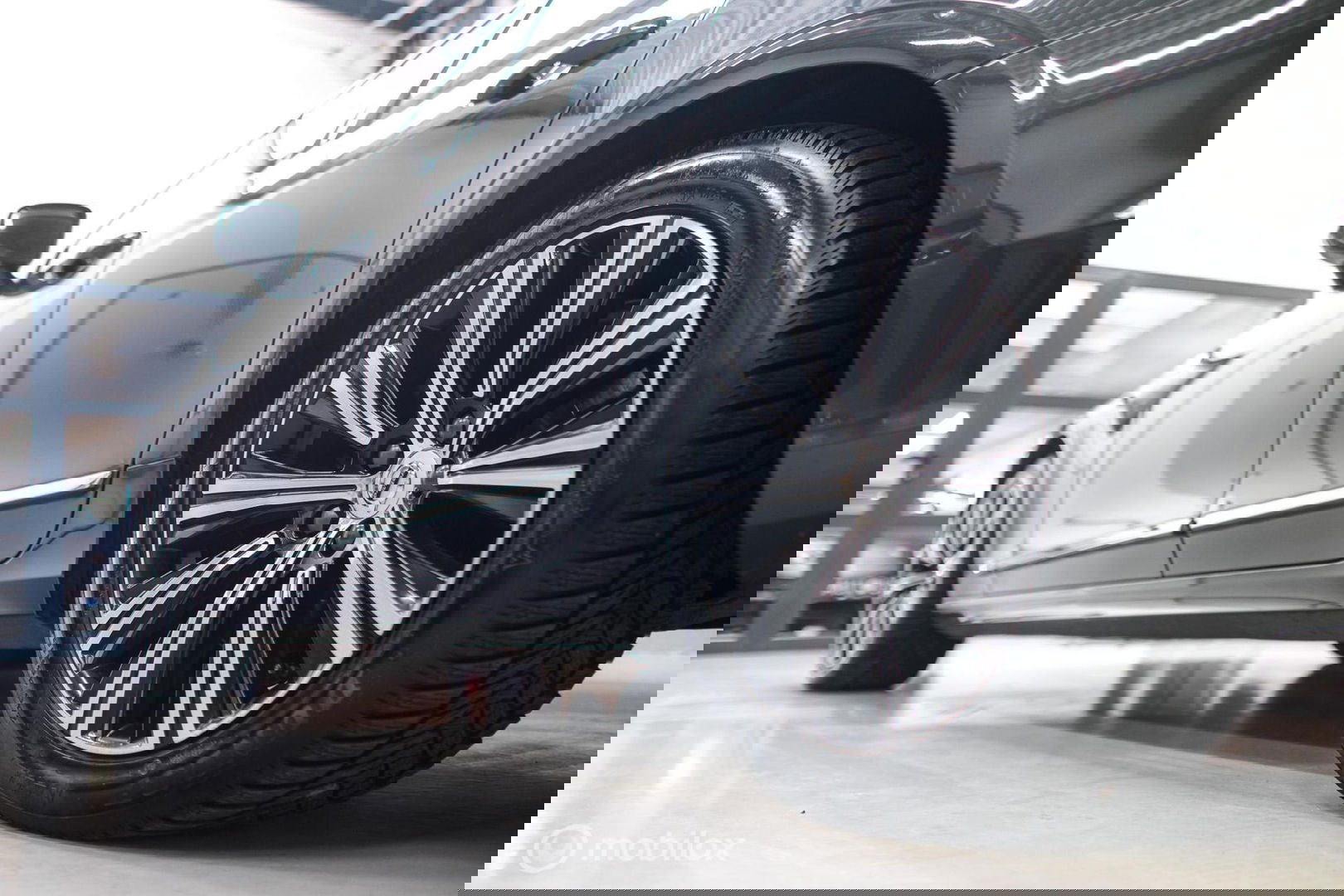 Volvo V90 2.0 T6 AWD Inscription 340 pk | Trekhaak | Panoramadak | Pine Grey | NL auto NAP | Camera | Dealer OH | 1e eigenaar | Zonnescher