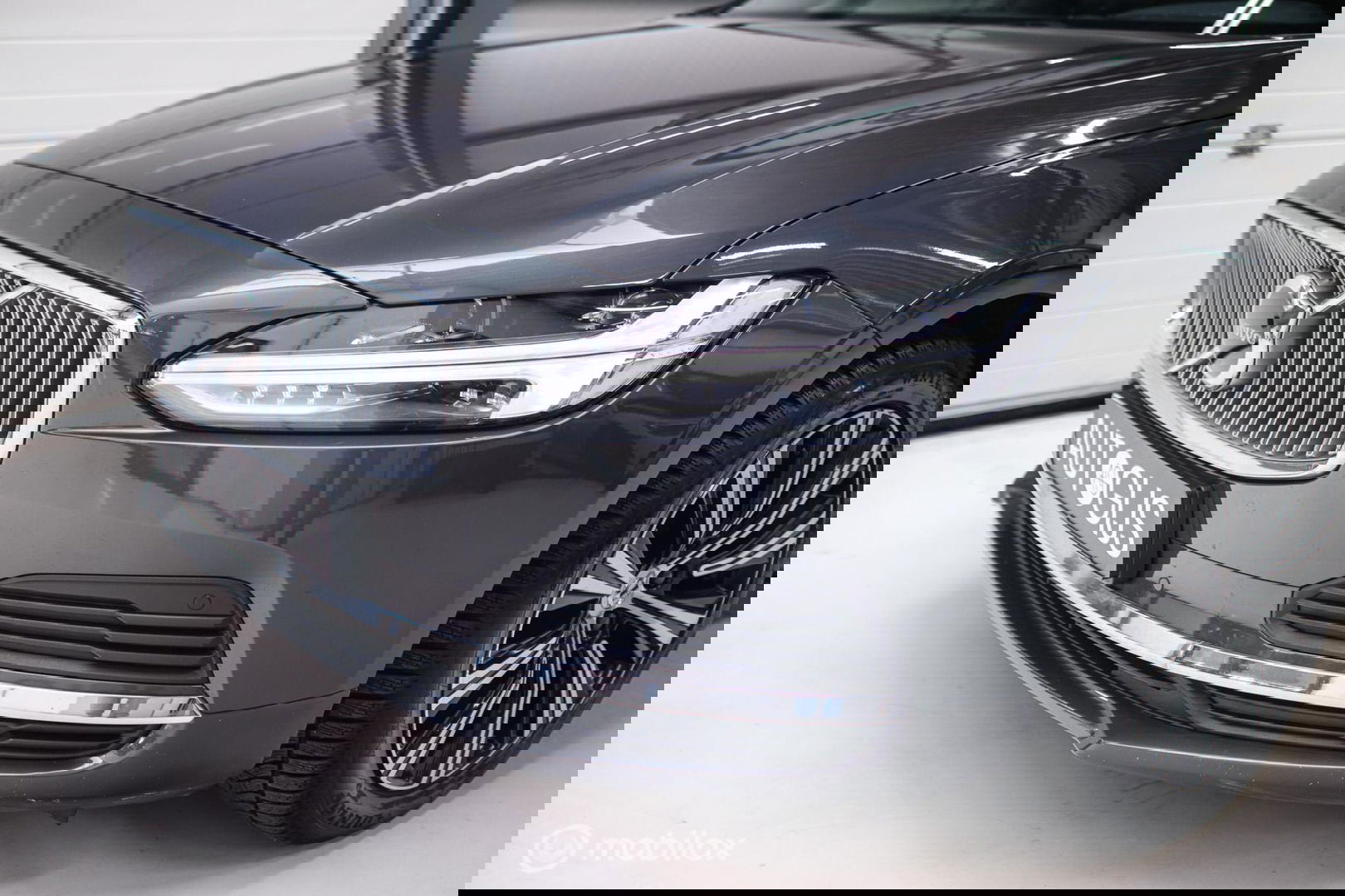 Volvo V90 2.0 T6 AWD Inscription 340 pk | Trekhaak | Panoramadak | Pine Grey | NL auto NAP | Camera | Dealer OH | 1e eigenaar | Zonnescher