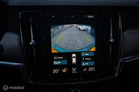 Volvo V90 2.0 T6 AWD Inscription 340 pk | Trekhaak | Panoramadak | Pine Grey | NL auto NAP | Camera | Dealer OH | 1e eigenaar | Zonnescher
