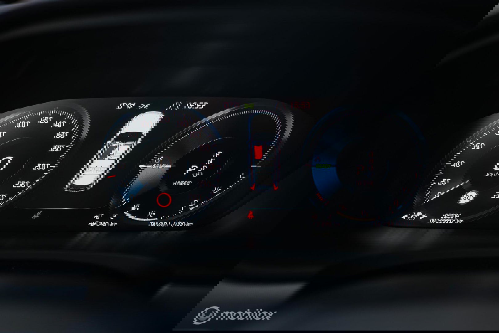 Volvo V90 2.0 T6 AWD Inscription 340 pk | Trekhaak | Panoramadak | Pine Grey | NL auto NAP | Camera | Dealer OH | 1e eigenaar | Zonnescher