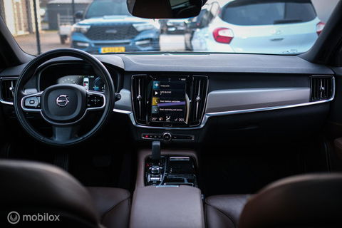 Volvo V90 2.0 T6 AWD Inscription 340 pk | Trekhaak | Panoramadak | Pine Grey | NL auto NAP | Camera | Dealer OH | 1e eigenaar | Zonnescher