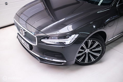 Volvo V90 2.0 T6 AWD Inscription 340 pk | Trekhaak | Panoramadak | Pine Grey | NL auto NAP | Camera | Dealer OH | 1e eigenaar | Zonnescher