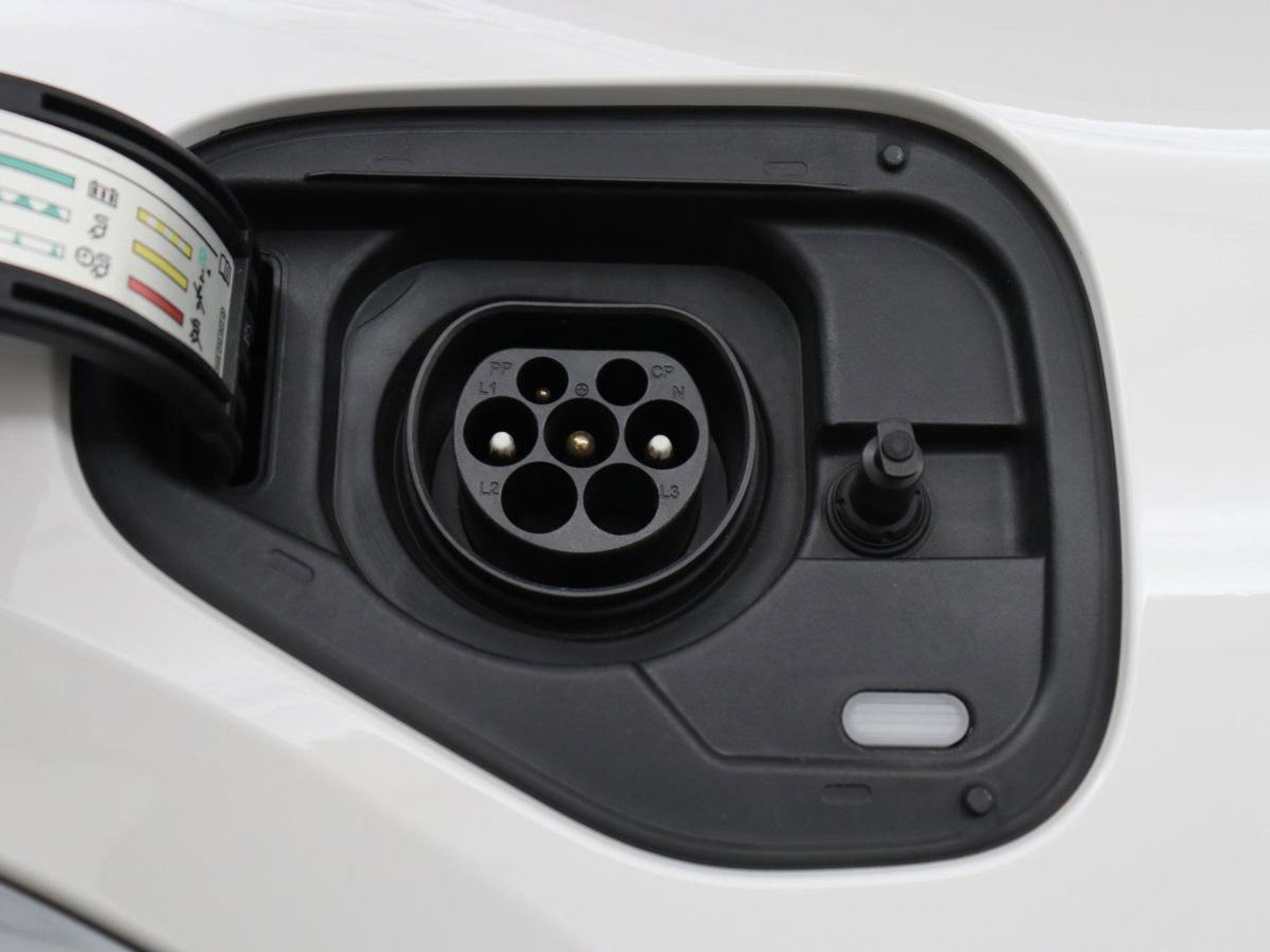 CUPRA Formentor 1.4 eHybrid VZ | SOH 90% | 245pk | Adaptive cruise | Stuurverwarming | Carplay | Sfeerverlichting | Camera | Sportstoelen | Full LED | Half leder | Navigatie | Keyless | PHEV | Plug In