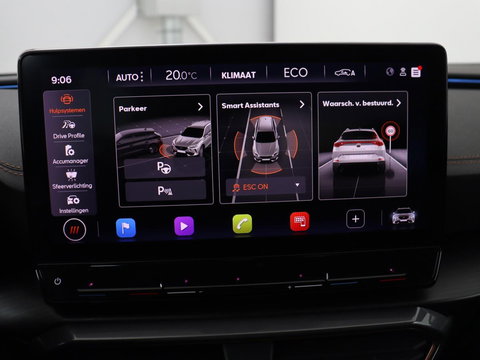 CUPRA Formentor 1.4 eHybrid VZ | SOH 90% | 245pk | Adaptive cruise | Stuurverwarming | Carplay | Sfeerverlichting | Camera | Sportstoelen | Full LED | Half leder | Navigatie | Keyless | PHEV | Plug In