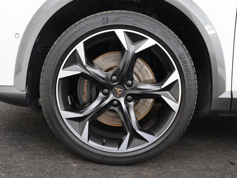 CUPRA Formentor 1.4 eHybrid VZ | SOH 90% | 245pk | Adaptive cruise | Stuurverwarming | Carplay | Sfeerverlichting | Camera | Sportstoelen | Full LED | Half leder | Navigatie | Keyless | PHEV | Plug In