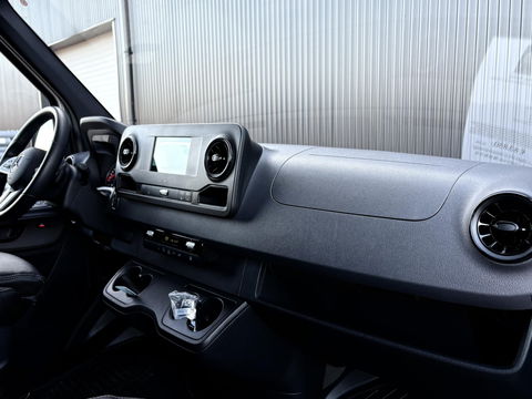 Mercedes-Benz Sprinter 319 CDI L2H2 BPM VRIJ | 4x4 | Chauffeursstoel | CAMERA |