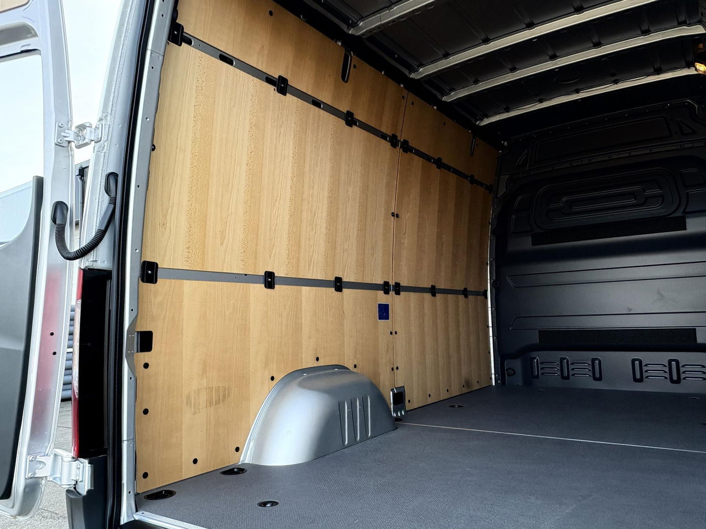 Mercedes-Benz Sprinter 319 CDI L2H2 BPM VRIJ | 4x4 | Chauffeursstoel | CAMERA |