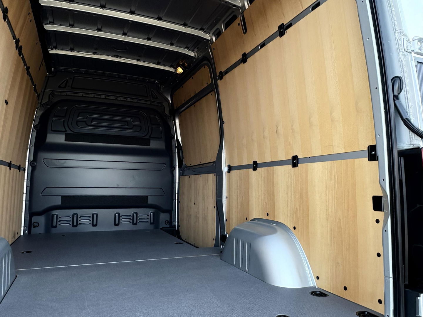 Mercedes-Benz Sprinter 319 CDI L2H2 BPM VRIJ | 4x4 | Chauffeursstoel | CAMERA |