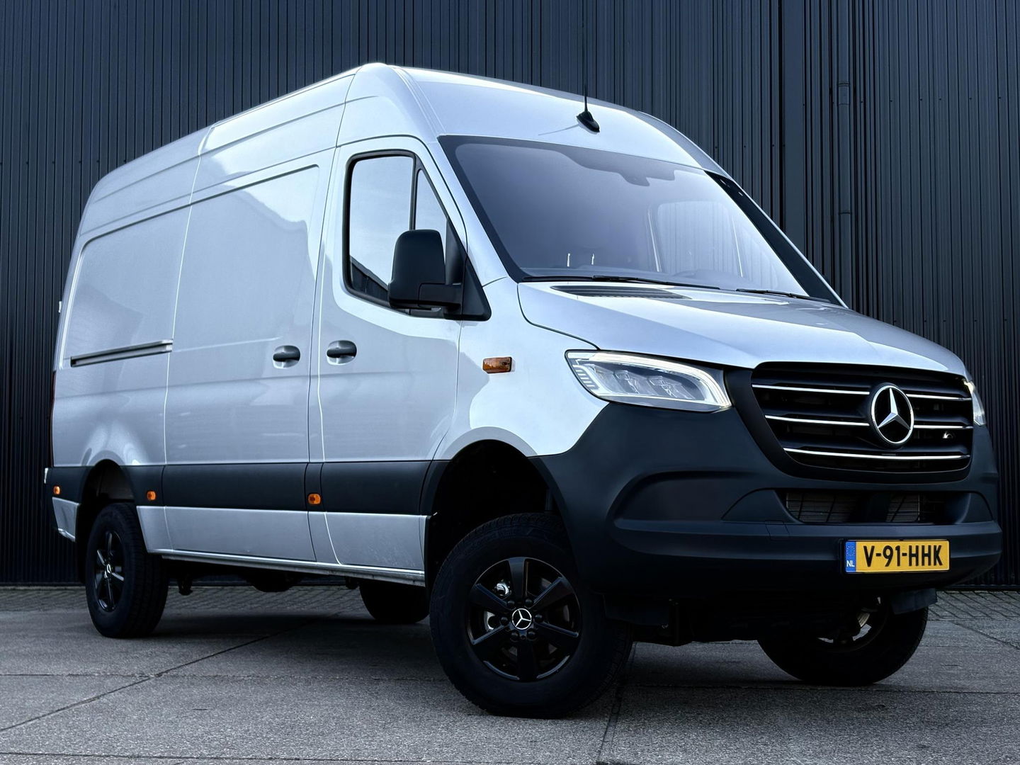 Mercedes-Benz Sprinter 319 CDI L2H2 BPM VRIJ | 4x4 | Chauffeursstoel | CAMERA |