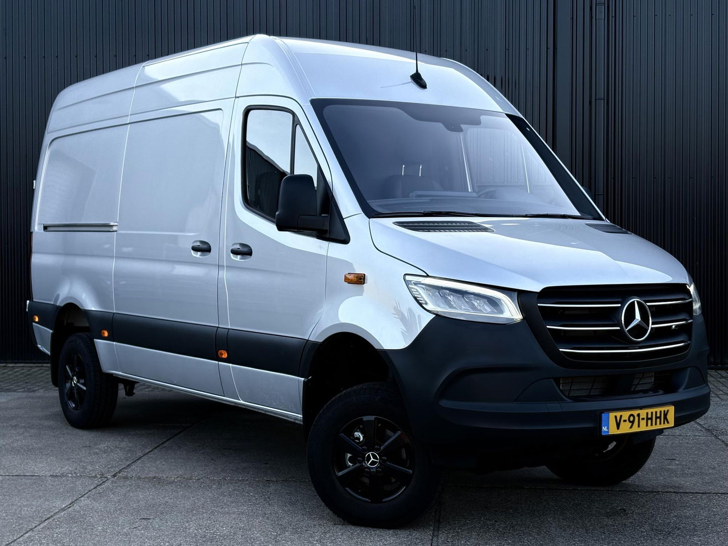 Mercedes-Benz Sprinter 319 CDI L2H2 BPM VRIJ | 4x4 | Chauffeursstoel | CAMERA |