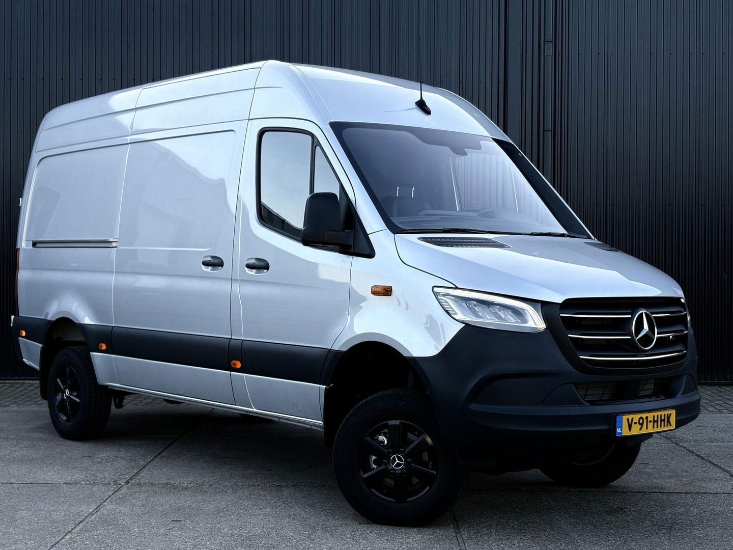 Mercedes-Benz Sprinter 319 CDI L2H2 BPM VRIJ | 4x4 | Chauffeursstoel | CAMERA |