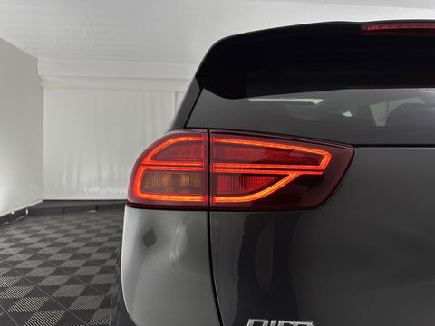 Kia Niro 1.6 GDi Hybrid ExecutiveLine (INCL-BTW) Aut. *PANO |  LEATHER | FULL-LED | NAVI-FULLMAP | DIGI-COCKPIT | HEATED-COMFORTSEATS | CAMERA | DAB+ | KEYLESS | ECC | SHIFTPADDLES | ADAPTIVE-CRUISE | LANE-ASSIST | 16"ALU*