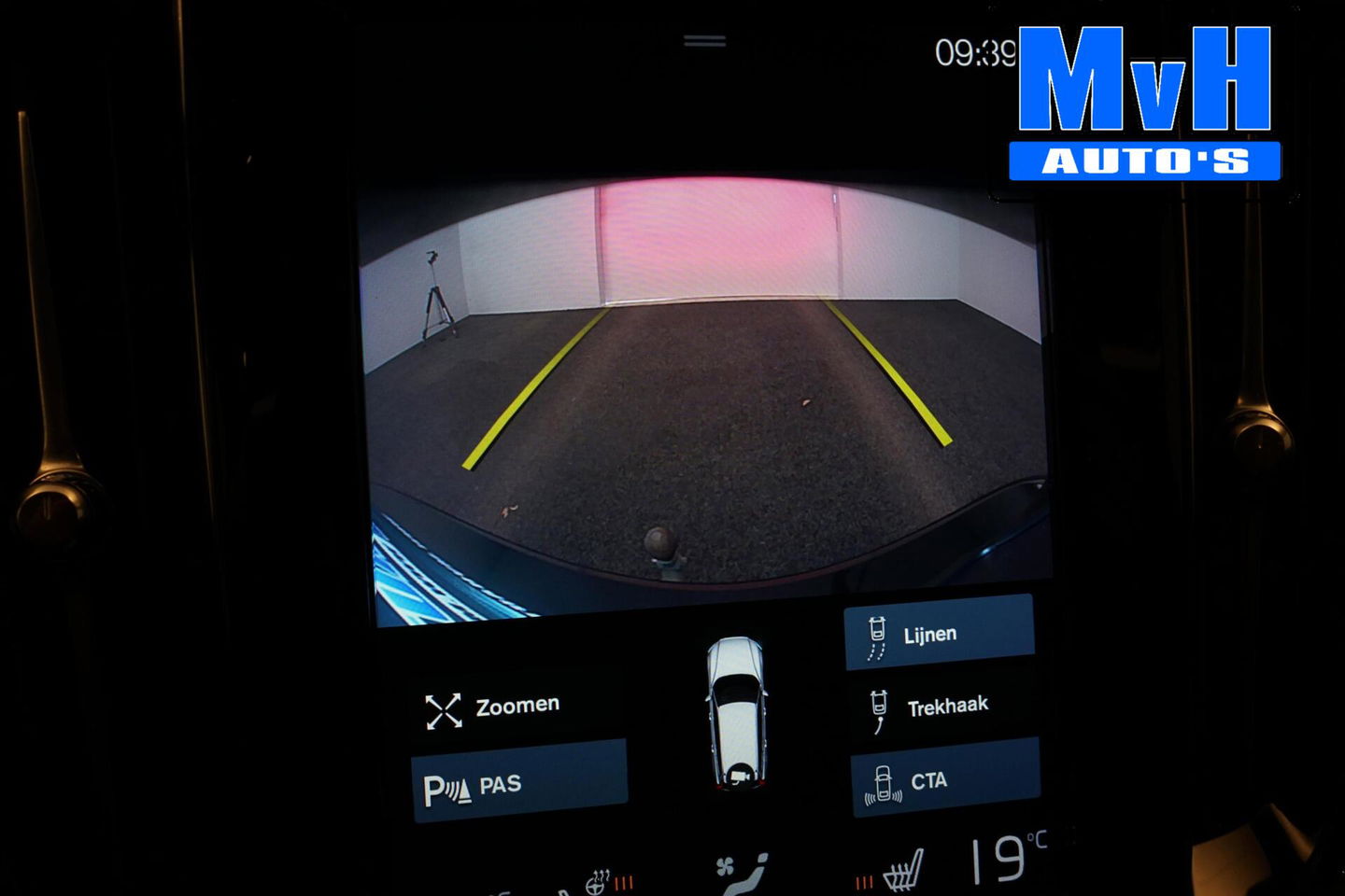 Volvo V60 2.0 B4 R-Design|PANO|H/K AUDIO|STOEL/STUUR.VERW|NAP