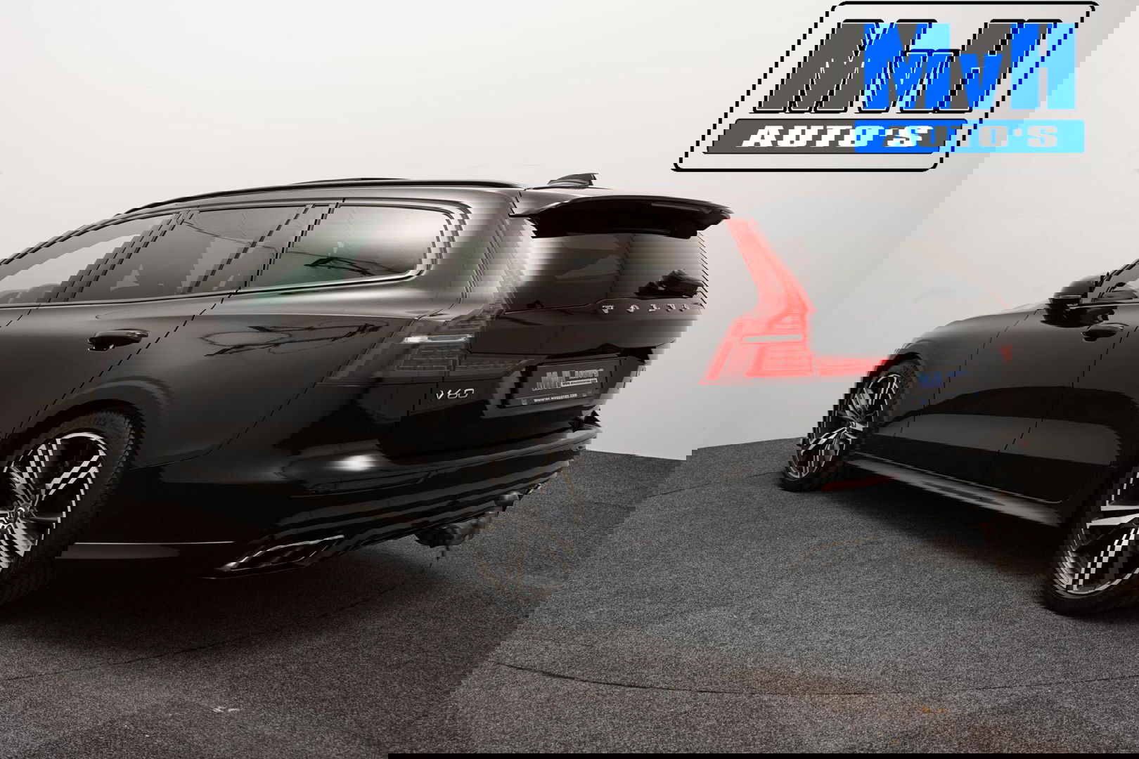 Volvo V60 2.0 B4 R-Design|PANO|H/K AUDIO|STOEL/STUUR.VERW|NAP