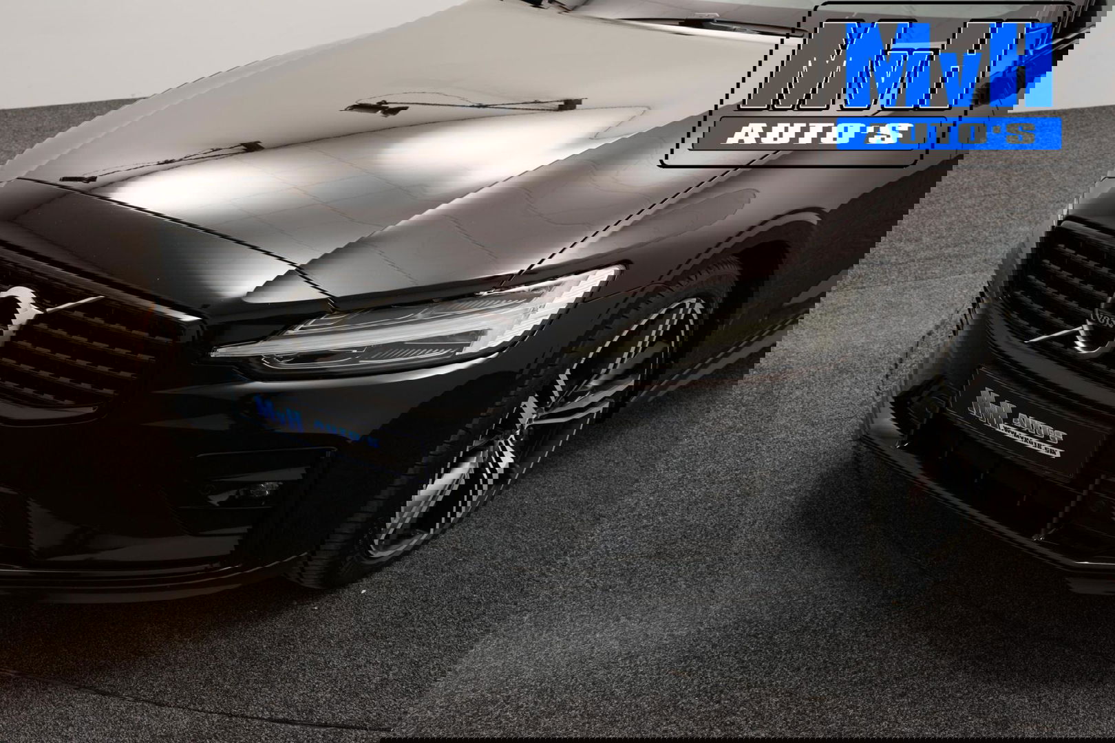 Volvo V60 2.0 B4 R-Design|PANO|H/K AUDIO|STOEL/STUUR.VERW|NAP