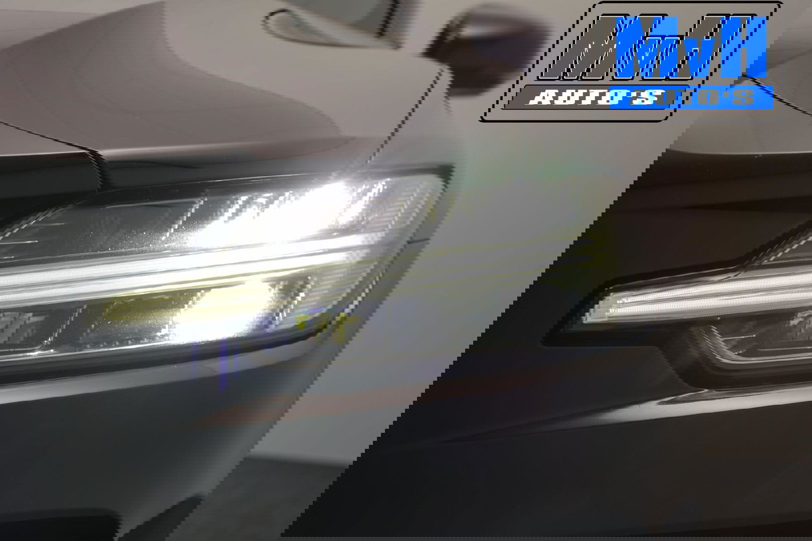 Volvo V60 2.0 B4 R-Design|PANO|H/K AUDIO|STOEL/STUUR.VERW|NAP