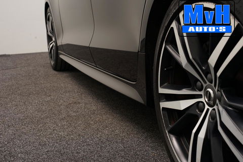 Volvo V60 2.0 B4 R-Design|PANO|H/K AUDIO|STOEL/STUUR.VERW|NAP