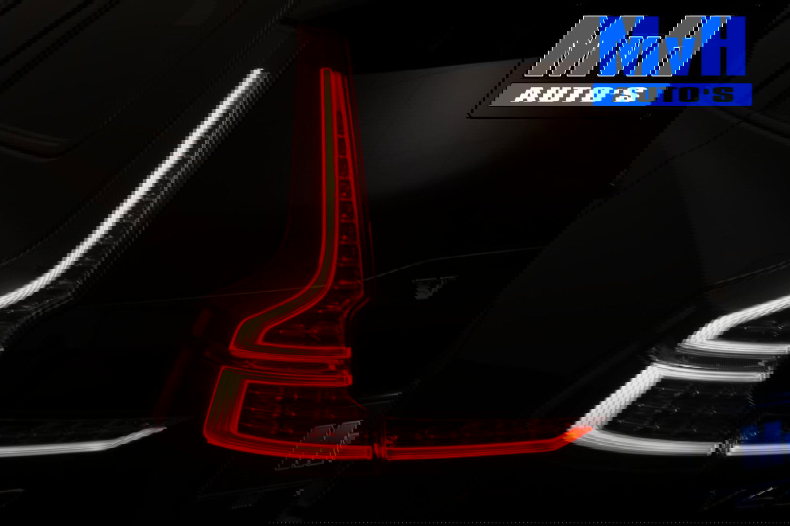 Volvo V60 2.0 B4 R-Design|PANO|H/K AUDIO|STOEL/STUUR.VERW|NAP