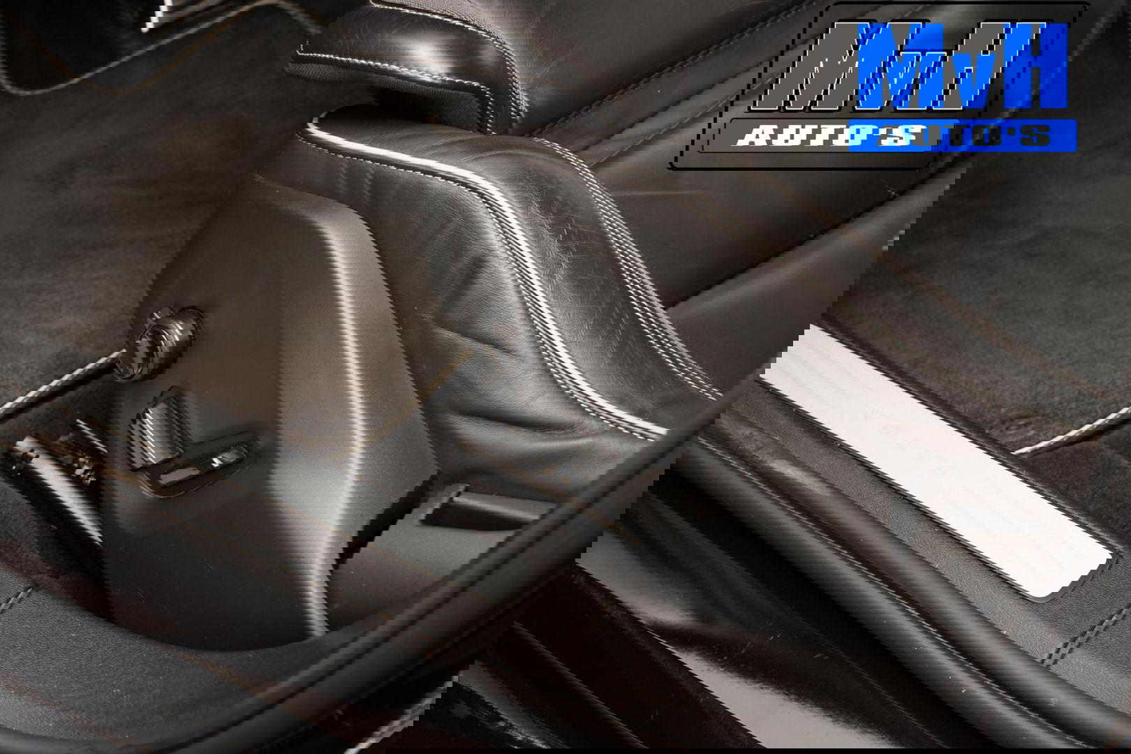 Volvo V60 2.0 B4 R-Design|PANO|H/K AUDIO|STOEL/STUUR.VERW|NAP