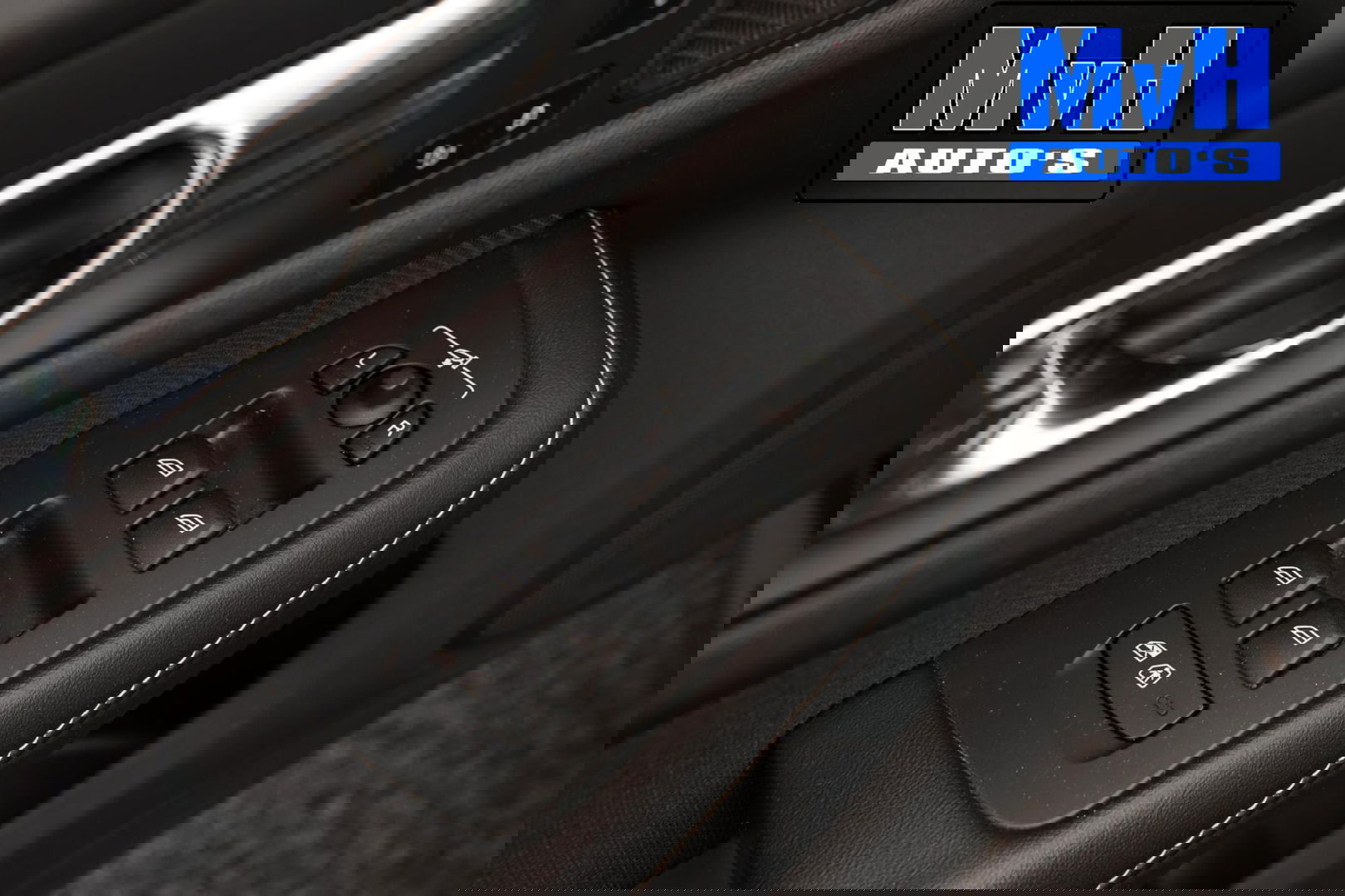 Volvo V60 2.0 B4 R-Design|PANO|H/K AUDIO|STOEL/STUUR.VERW|NAP