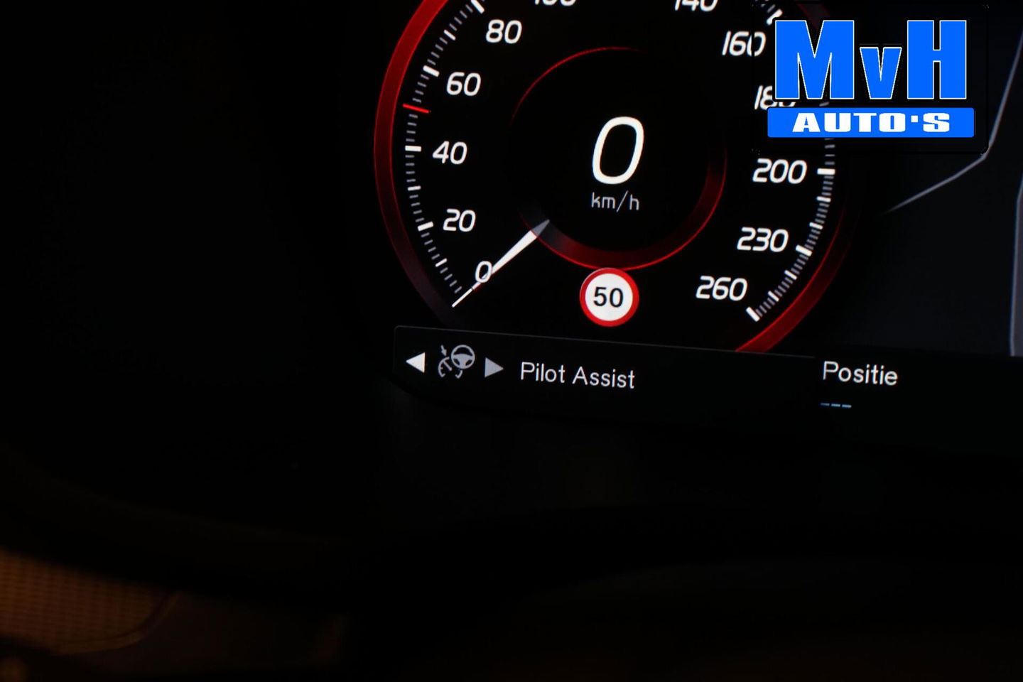 Volvo V60 2.0 B4 R-Design|PANO|H/K AUDIO|STOEL/STUUR.VERW|NAP