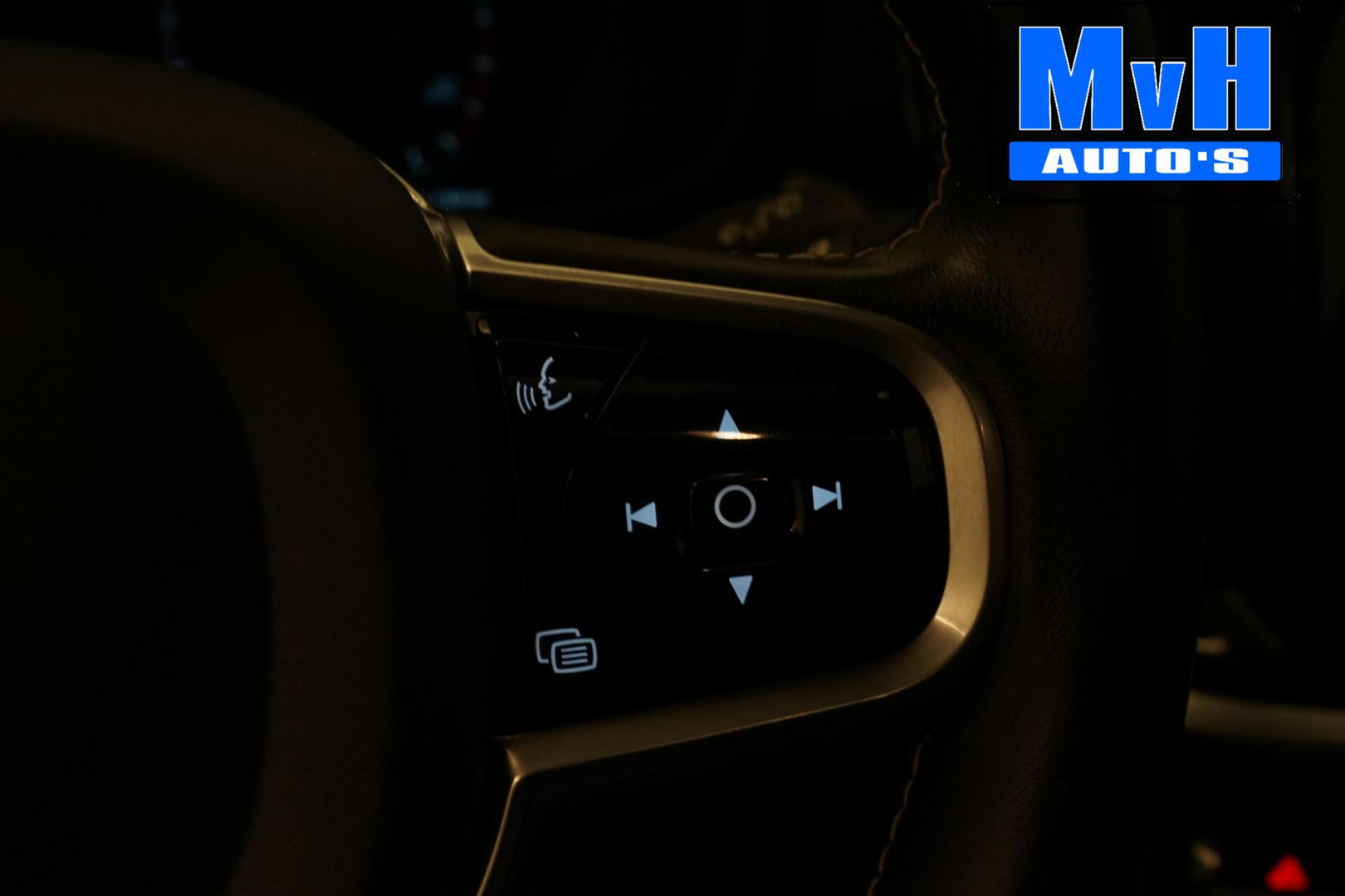 Volvo V60 2.0 B4 R-Design|PANO|H/K AUDIO|STOEL/STUUR.VERW|NAP