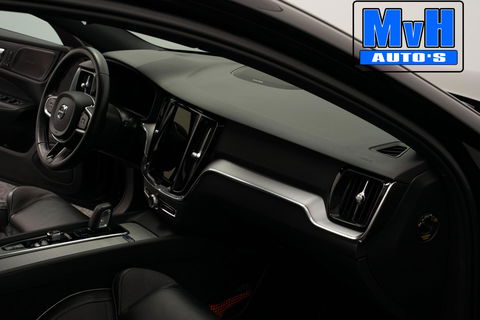 Volvo V60 2.0 B4 R-Design|PANO|H/K AUDIO|STOEL/STUUR.VERW|NAP