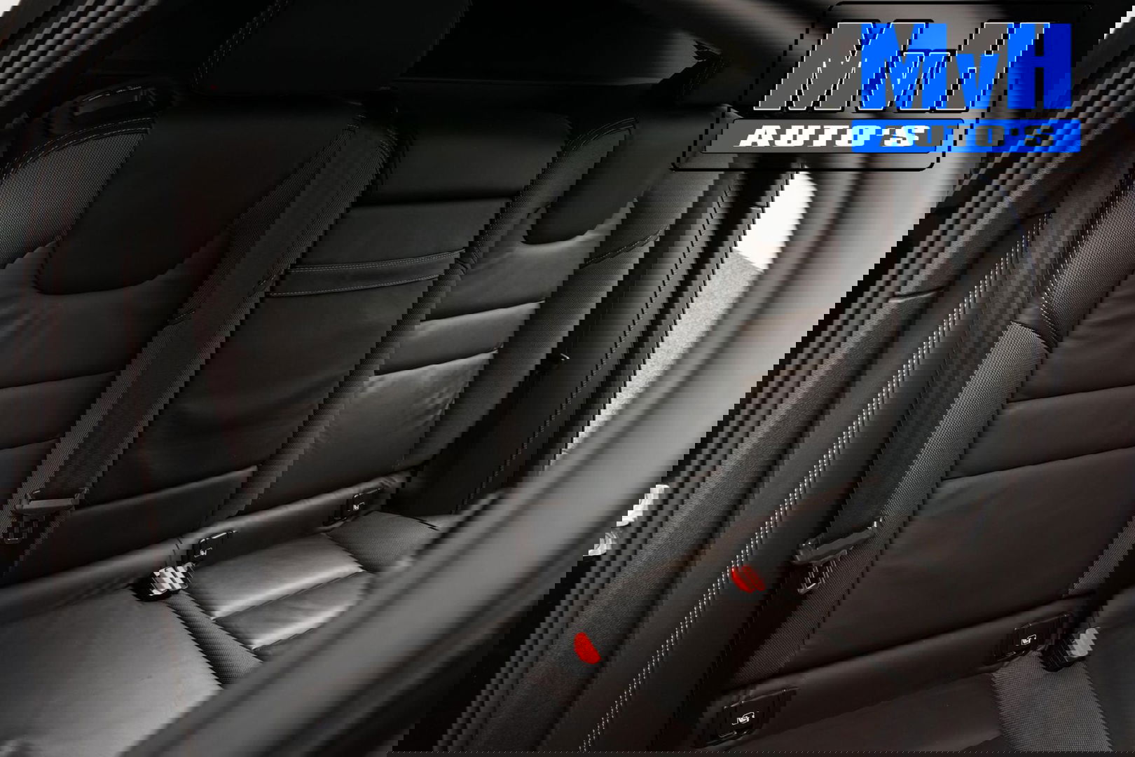 Volvo V60 2.0 B4 R-Design|PANO|H/K AUDIO|STOEL/STUUR.VERW|NAP