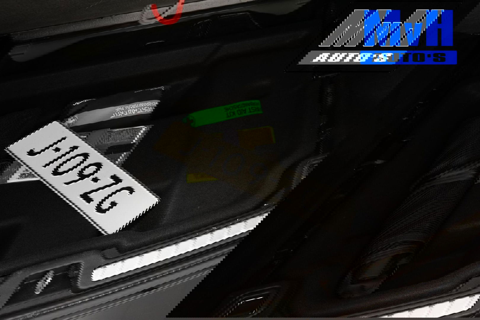 Volvo V60 2.0 B4 R-Design|PANO|H/K AUDIO|STOEL/STUUR.VERW|NAP