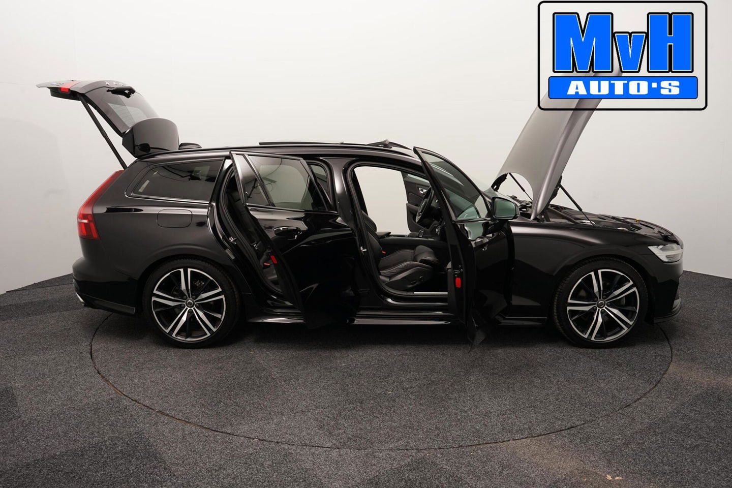 Volvo V60 2.0 B4 R-Design|PANO|H/K AUDIO|STOEL/STUUR.VERW|NAP