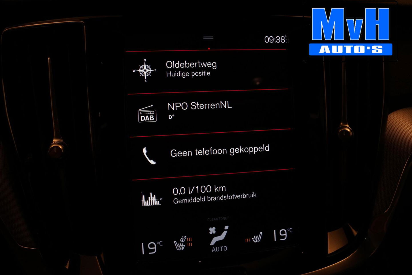 Volvo V60 2.0 B4 R-Design|PANO|H/K AUDIO|STOEL/STUUR.VERW|NAP