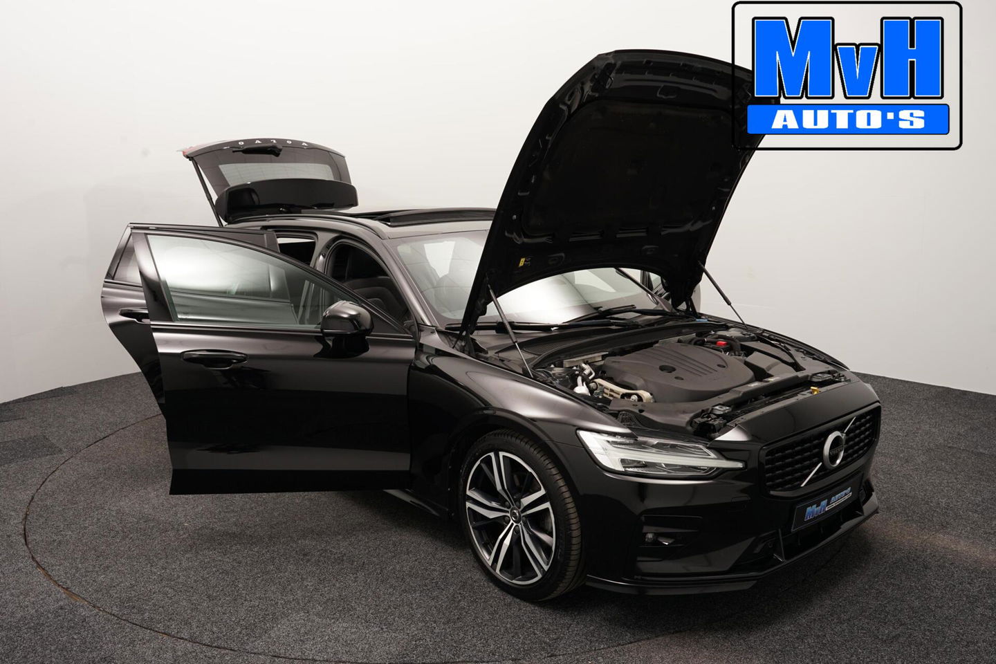 Volvo V60 2.0 B4 R-Design|PANO|H/K AUDIO|STOEL/STUUR.VERW|NAP