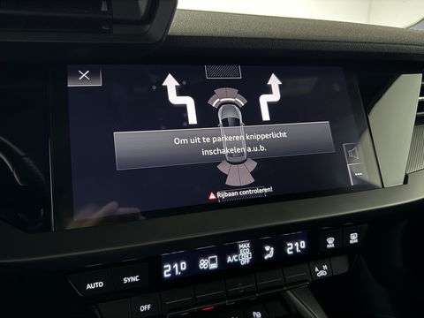 Audi A3 Limousine 35 TFSI S-Line Black Edition CarPlay Camera