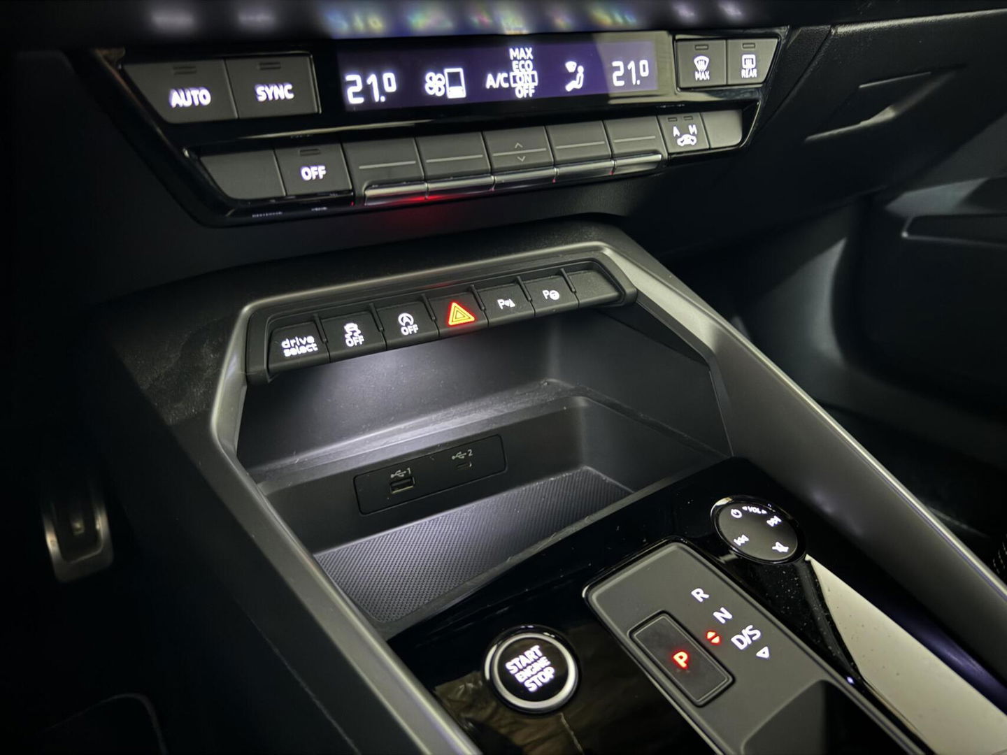 Audi A3 Limousine 35 TFSI S-Line Black Edition CarPlay Camera