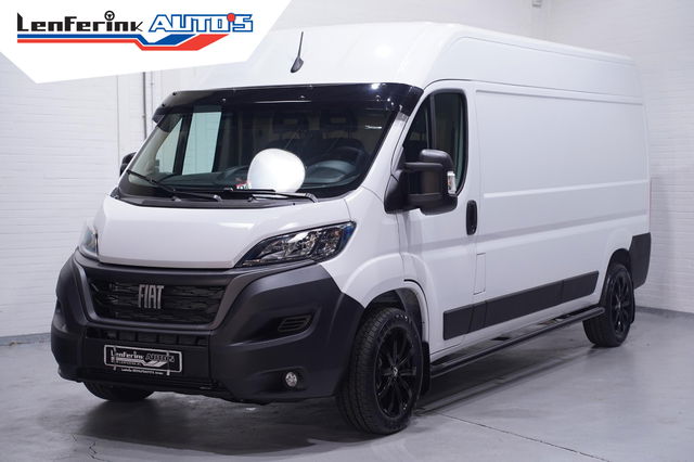 Fiat Ducato - 2.2 MultiJet 140 pk L3H2 Black&White Edition Airco Cruise Control, 18" LMV Zwart, Sidebars, Zonneklep, 3-Zits Nieuw