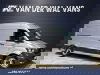 Volkswagen Crafter - 2.0 TDI 141pk L3H3 L2H2 Euro6 Airco | 3000kg Trekhaak | Cruisecontrol | Chauffeursstoel Bijrijdersbank