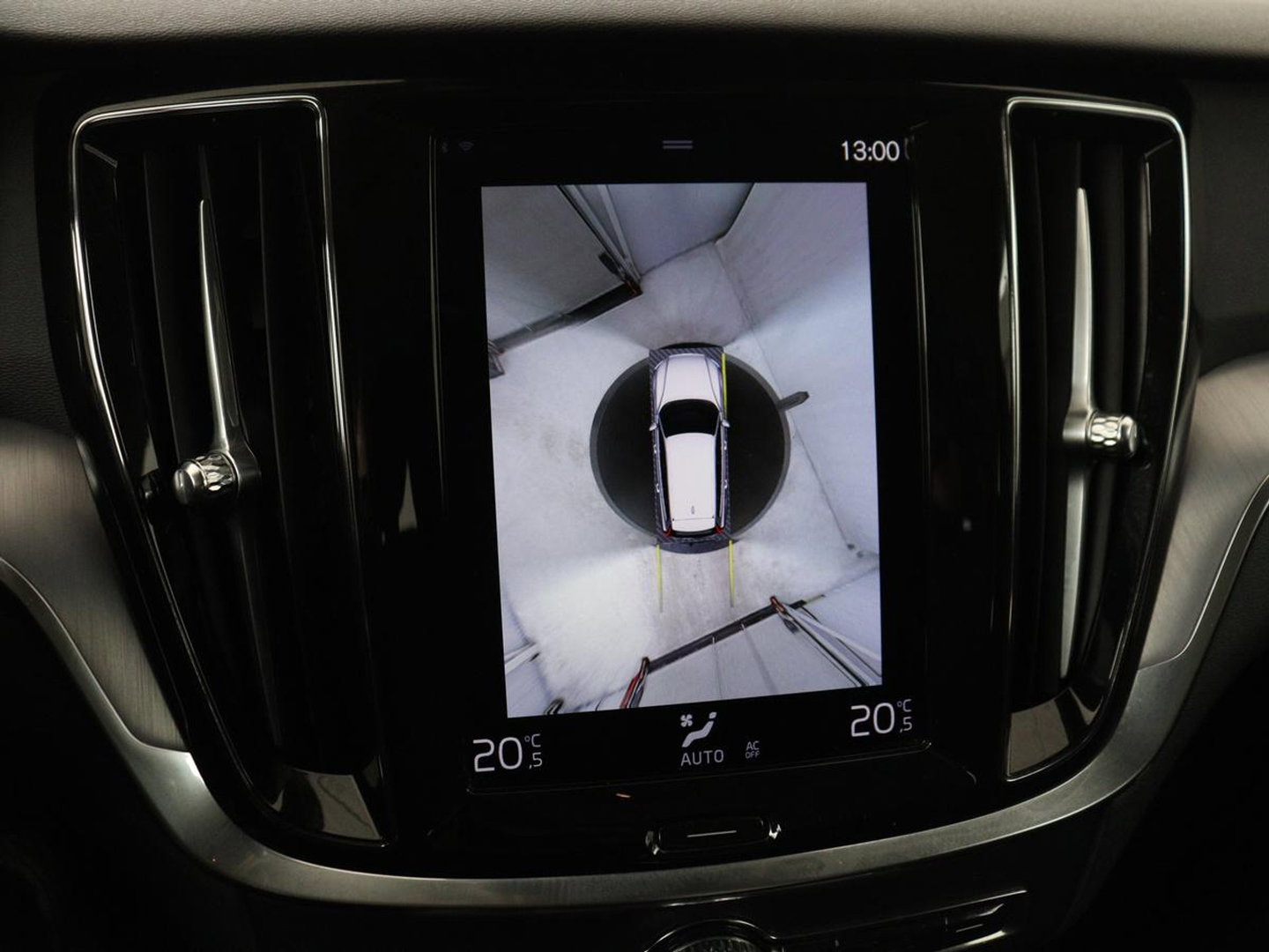 Volvo V60 2.0 T6 Recharge AWD Business Pro | Trekhaak | 360 Camera | Adaptive Cruise | Navigatie | Carplay | Full LED | PHEV | Plug In