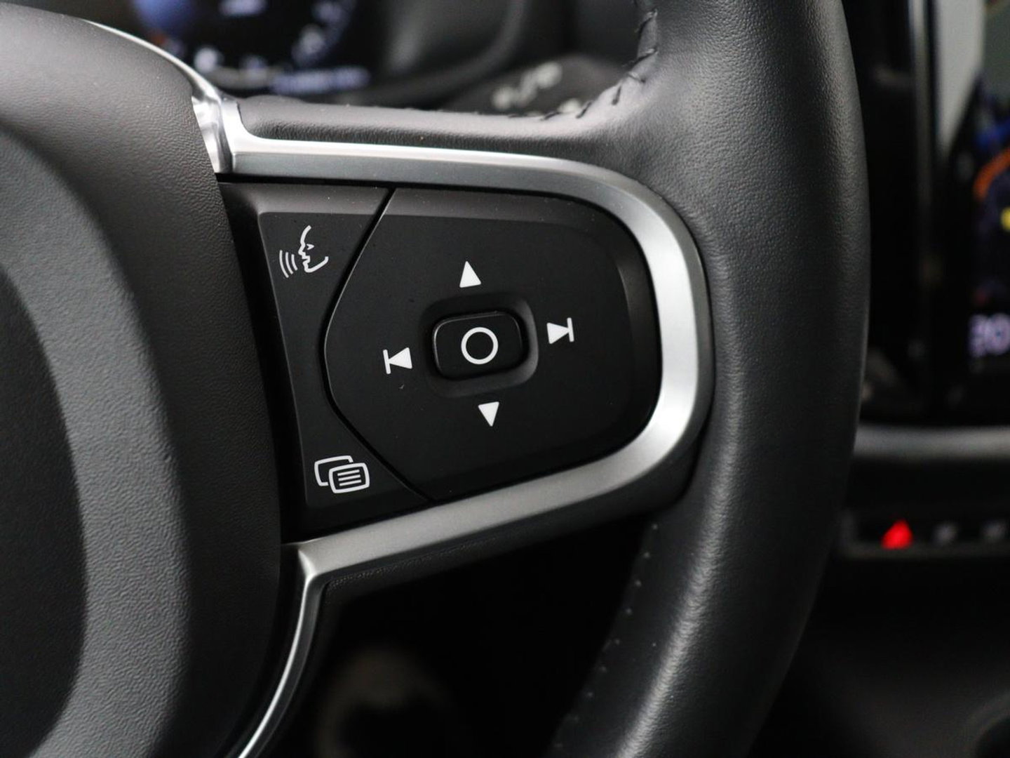 Volvo V60 2.0 T6 Recharge AWD Business Pro | Trekhaak | 360 Camera | Adaptive Cruise | Navigatie | Carplay | Full LED | PHEV | Plug In