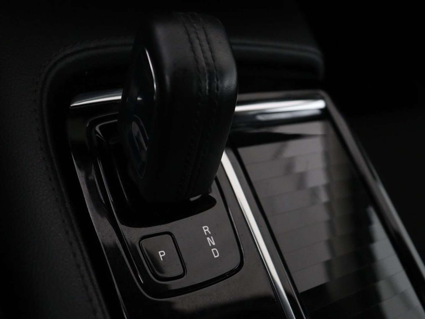 Volvo V60 2.0 T6 Recharge AWD Business Pro | Trekhaak | 360 Camera | Adaptive Cruise | Navigatie | Carplay | Full LED | PHEV | Plug In