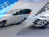 Volkswagen up! - 1.0 BMT up! beats | Stoelverwarming | Parkeersensoren | Airco