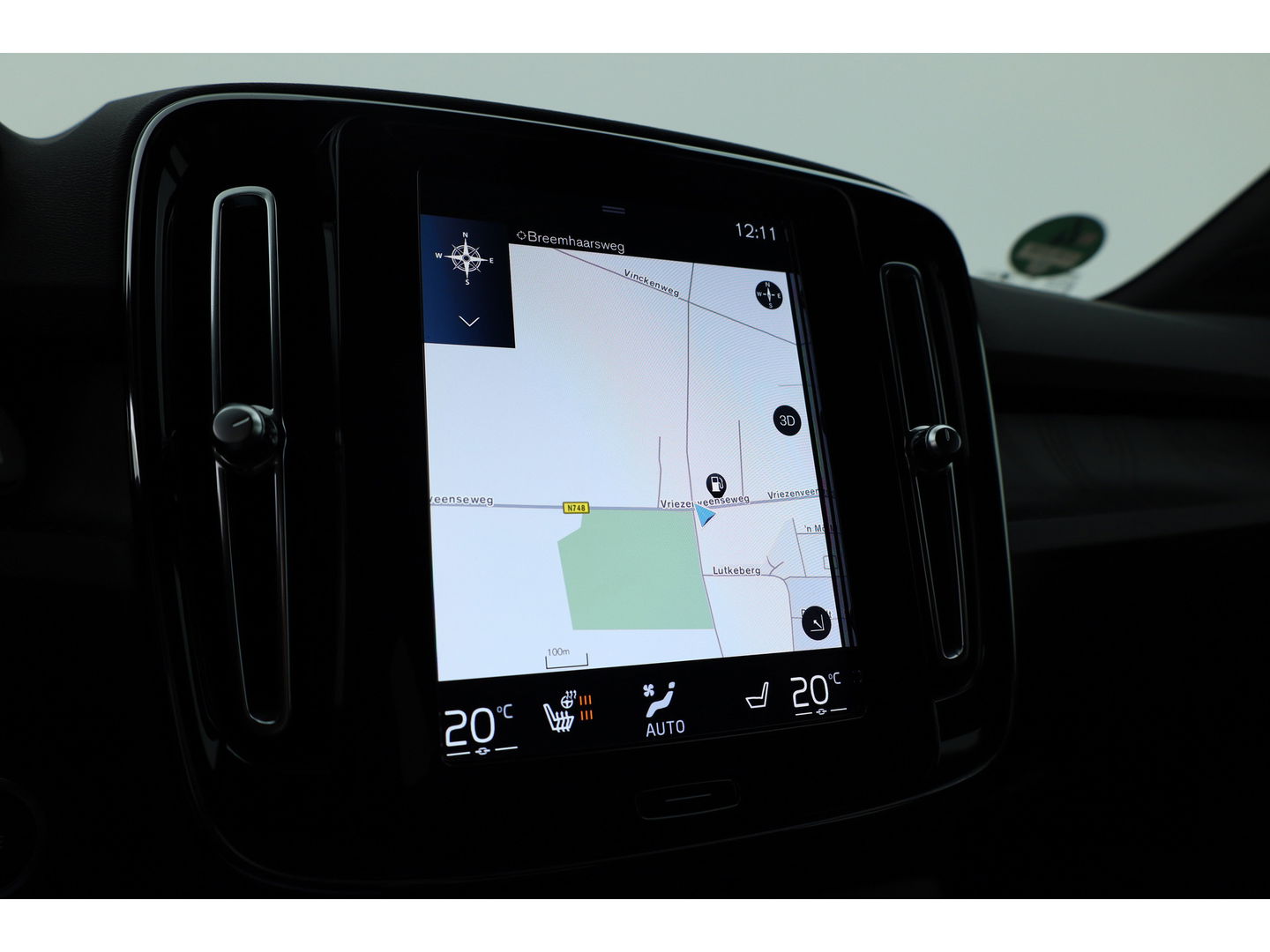 Volvo XC40 1.5 T5 Plug-in hybrid Plus Dark Facelift | Trekhaak elek. | 20 inch | elek. Sportstoelen | H&K Audio |