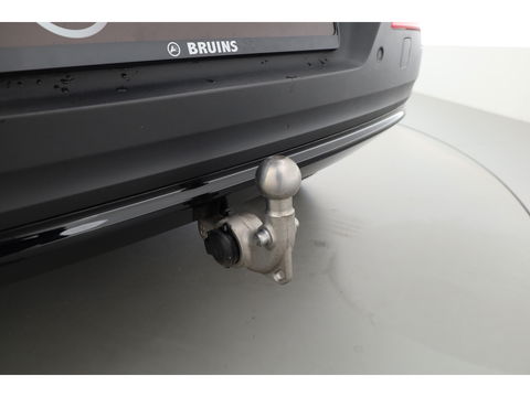 Volvo XC40 1.5 T5 Plug-in hybrid Plus Dark Facelift | Trekhaak elek. | 20 inch | elek. Sportstoelen | H&K Audio |