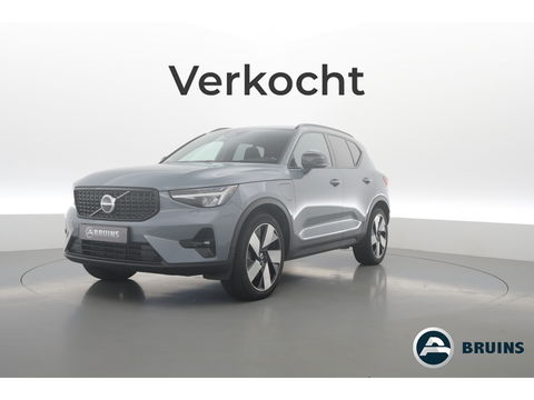 Volvo XC40 1.5 T5 Plug-in hybrid Plus Dark Facelift | Trekhaak elek. | 20 inch | elek. Sportstoelen | H&K Audio |