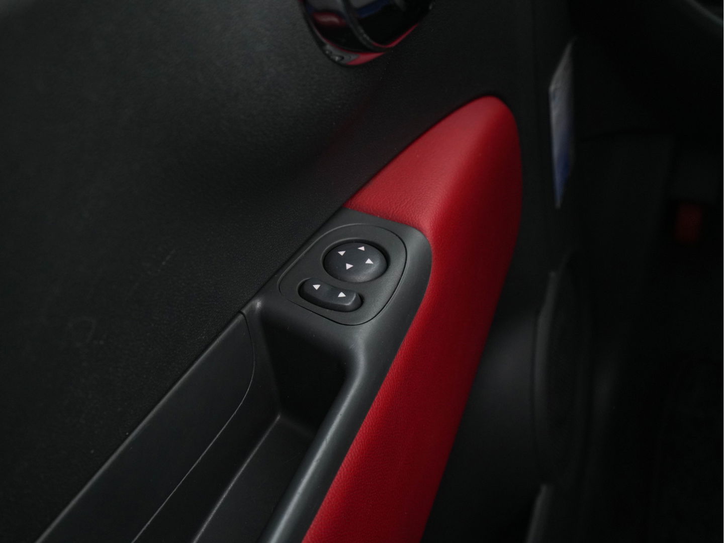 Fiat 500C 1.2 Lounge *LEATHER | TOM-TOM-NAVI | AIRCO | PDC | HEATED-COMFORTSEATS | INTERSCOPE-SOUNDSYSTEM | 15''ALU*