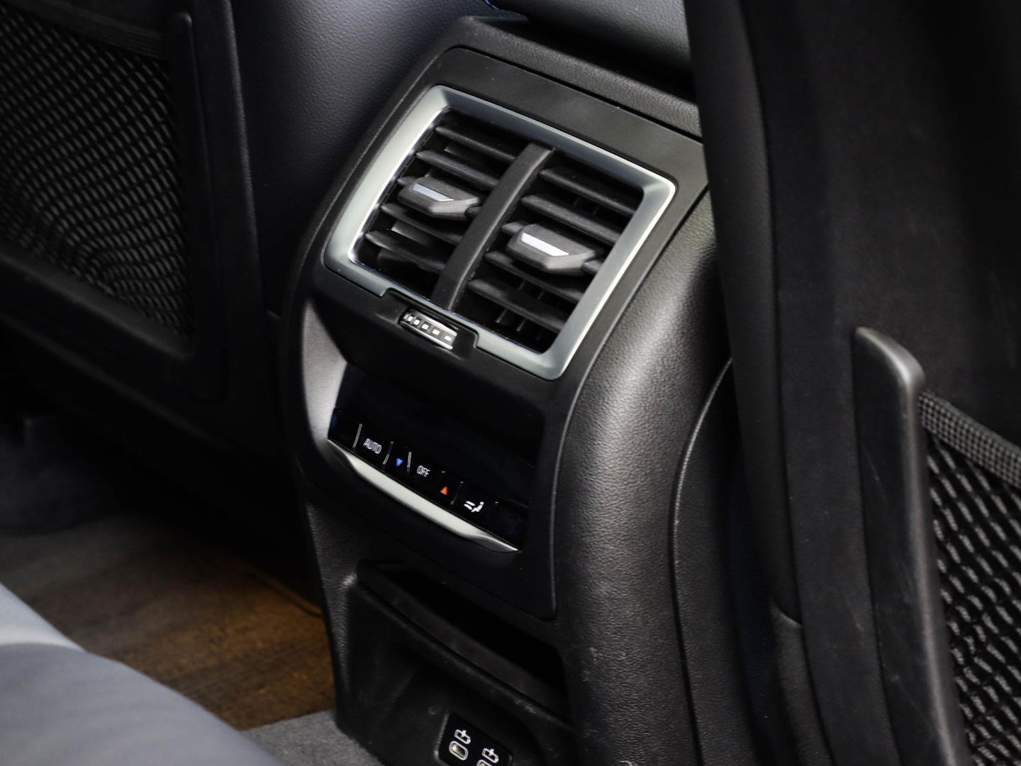 BMW iX3 High Executive 80 kWh M Sport Pano Laser ACC Harman Kardon Trekhaak