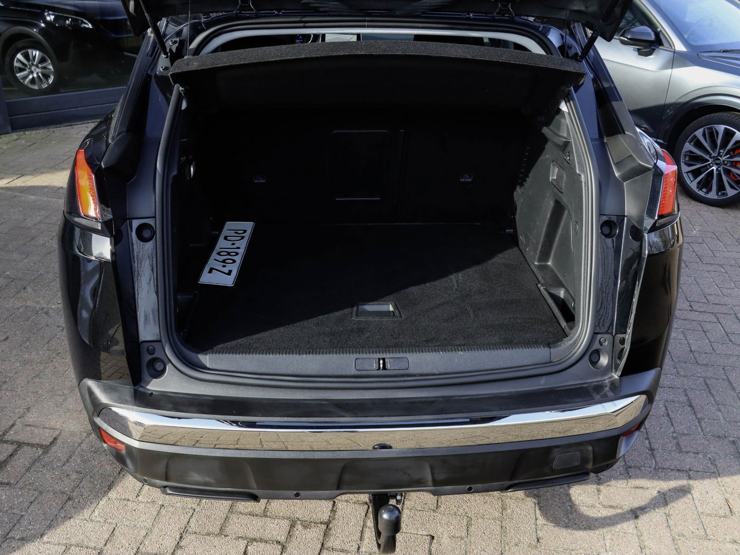 Peugeot 3008 1.2 PureTech Active 130PK | Nw Distributieriem | Trekhaak