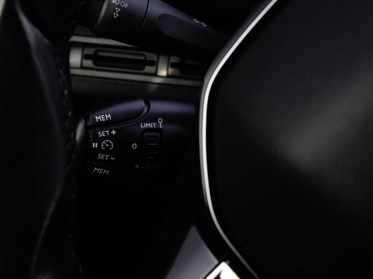 Peugeot 3008 1.2 PureTech Active 130PK | Nw Distributieriem | Trekhaak