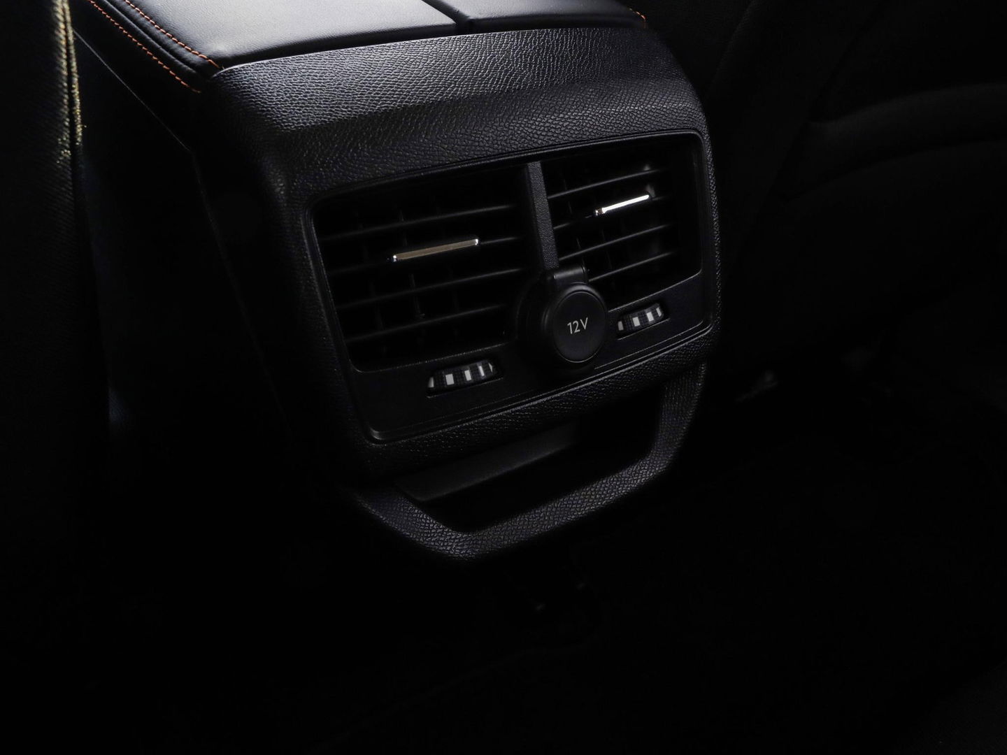 Peugeot 3008 1.2 PureTech Active 130PK | Nw Distributieriem | Trekhaak